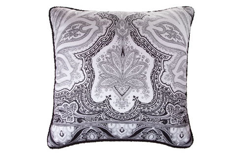 Etro sierkussen paisley zwart/wit afgezet met zwarte piping