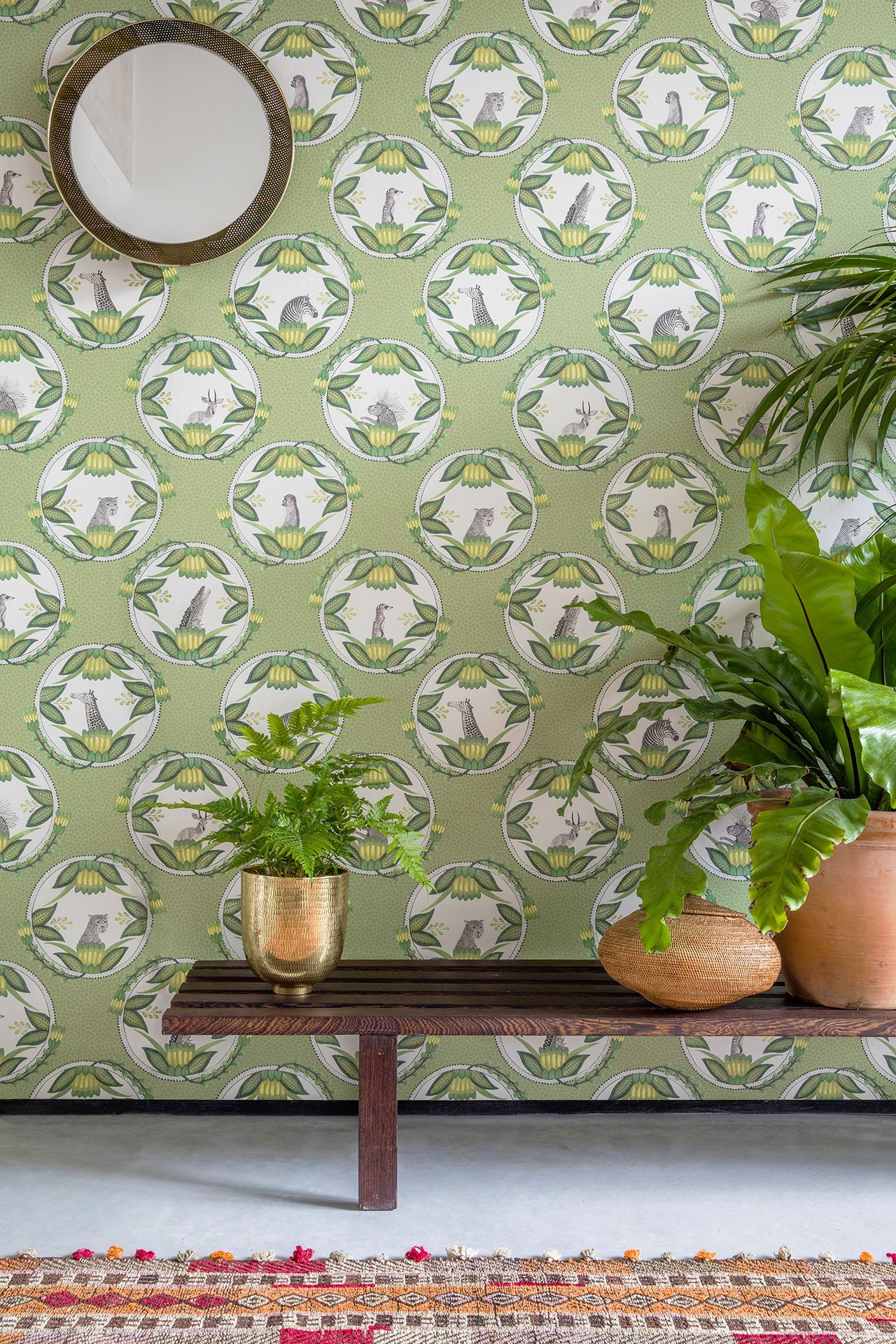 Cole & Son Ardmore Cameos, Olive Green
