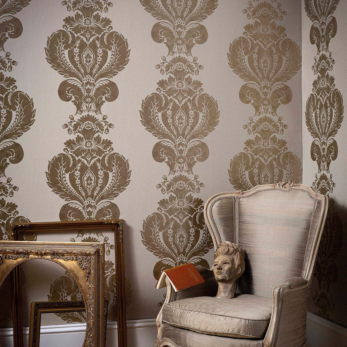 Cole & Son Albemarie, Baudelaire, Metallic Gold on Taupe