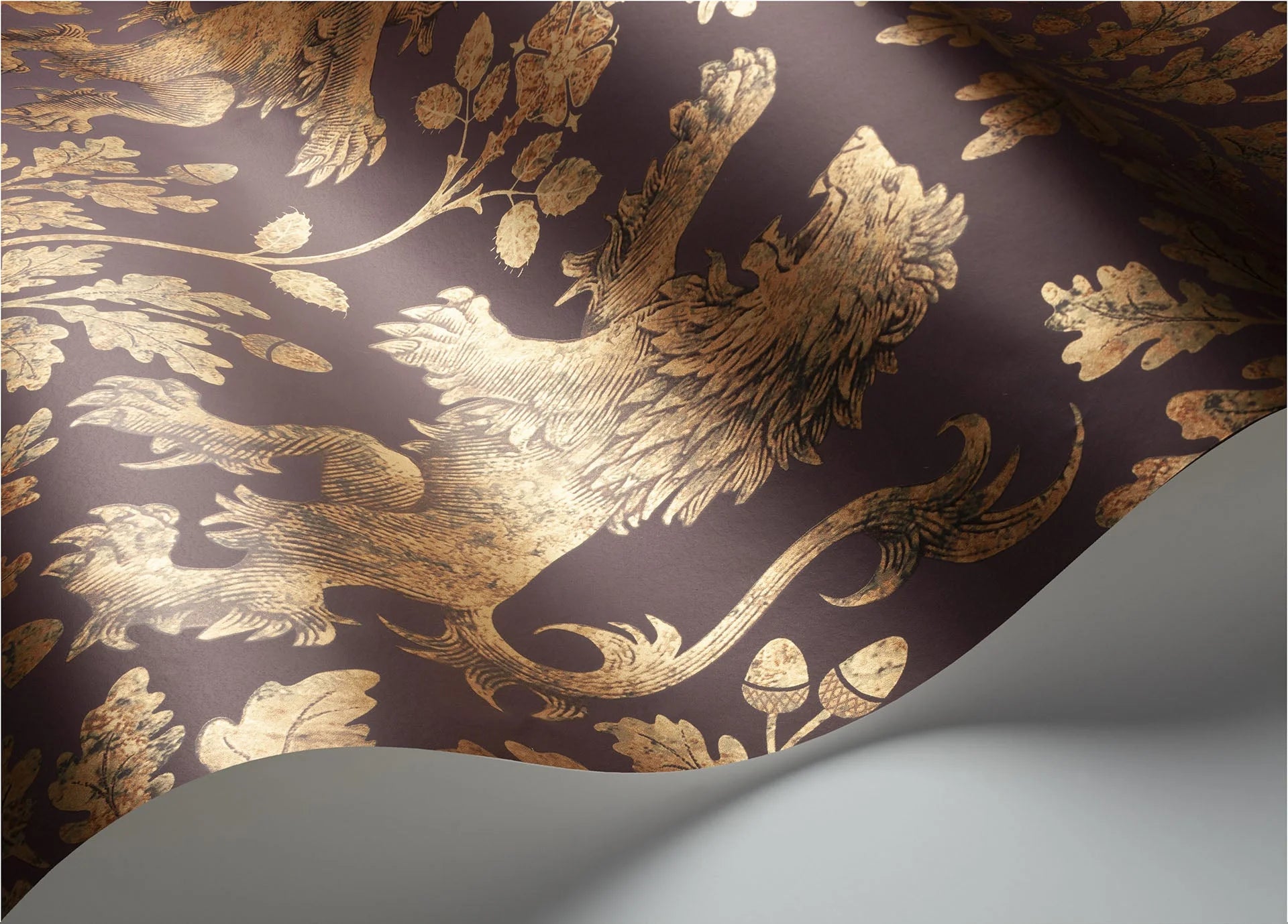 Cole & Son The Pearwood Collection. Boscobel Oak, Metallic Autumnal Gold on Claret