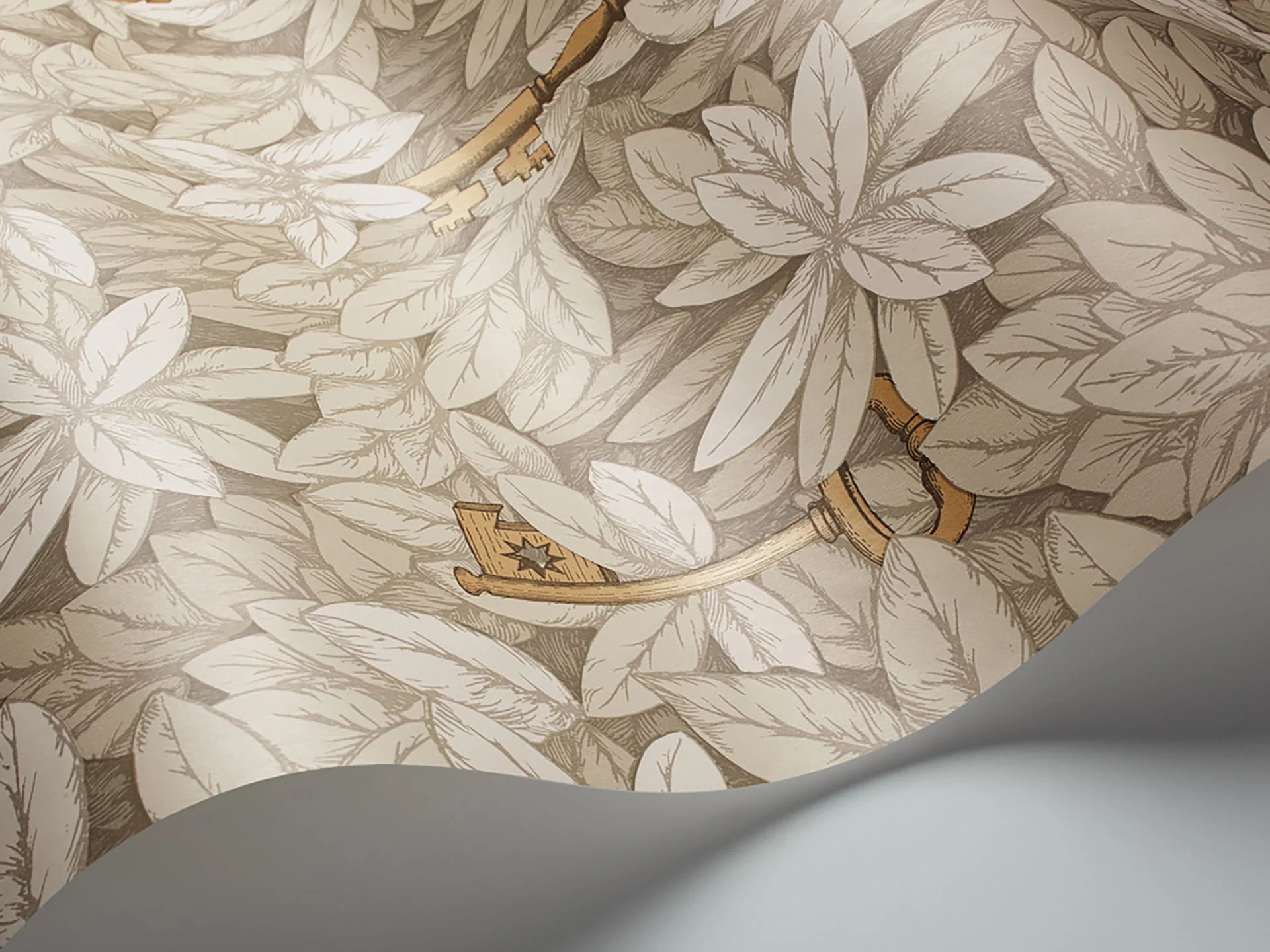 Cole & Son Fornasetti Chiavi Segrete, Parchment & Metallic Gold
