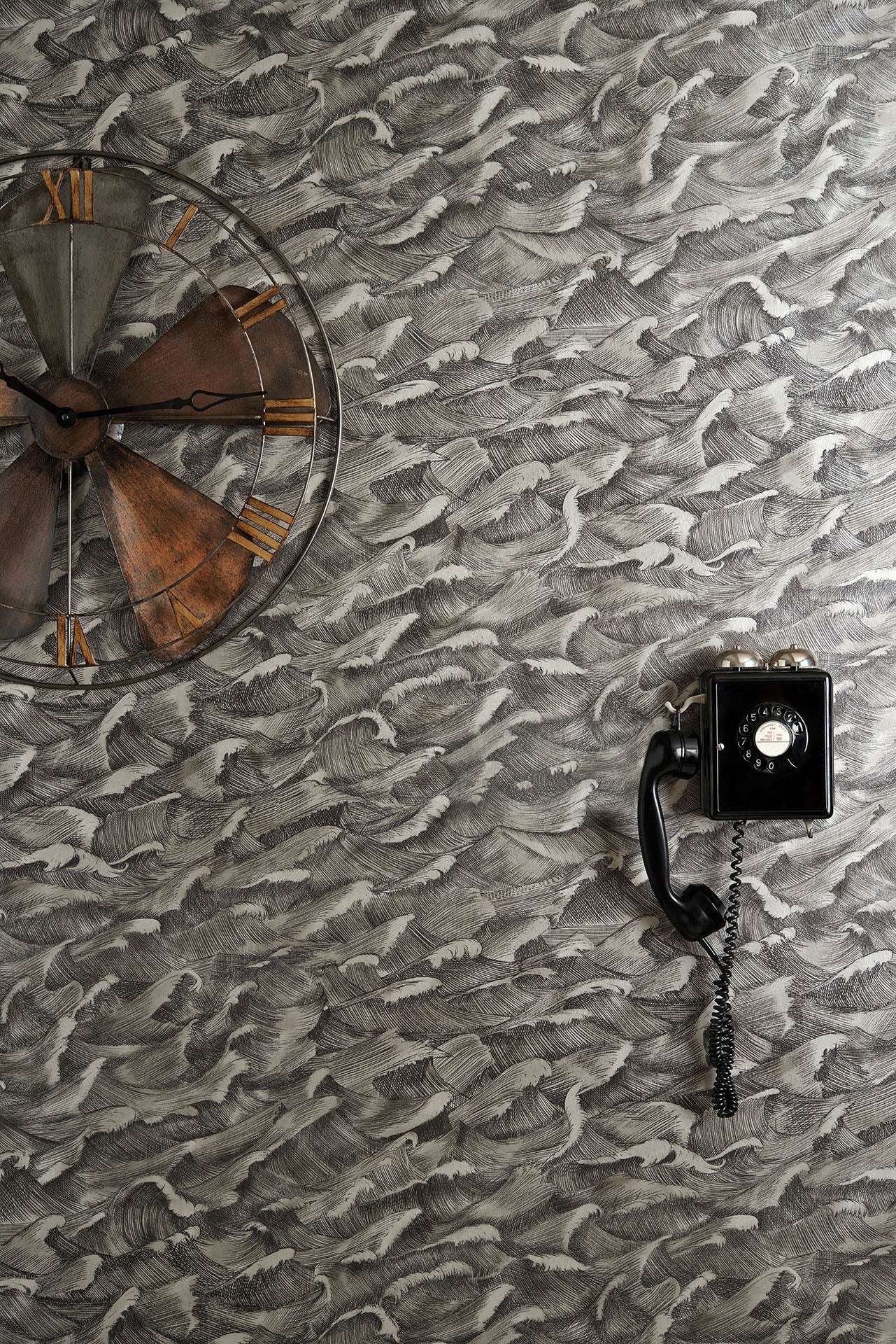 Cole & Son Whimsical Columbus, Metallic Silver & Soot