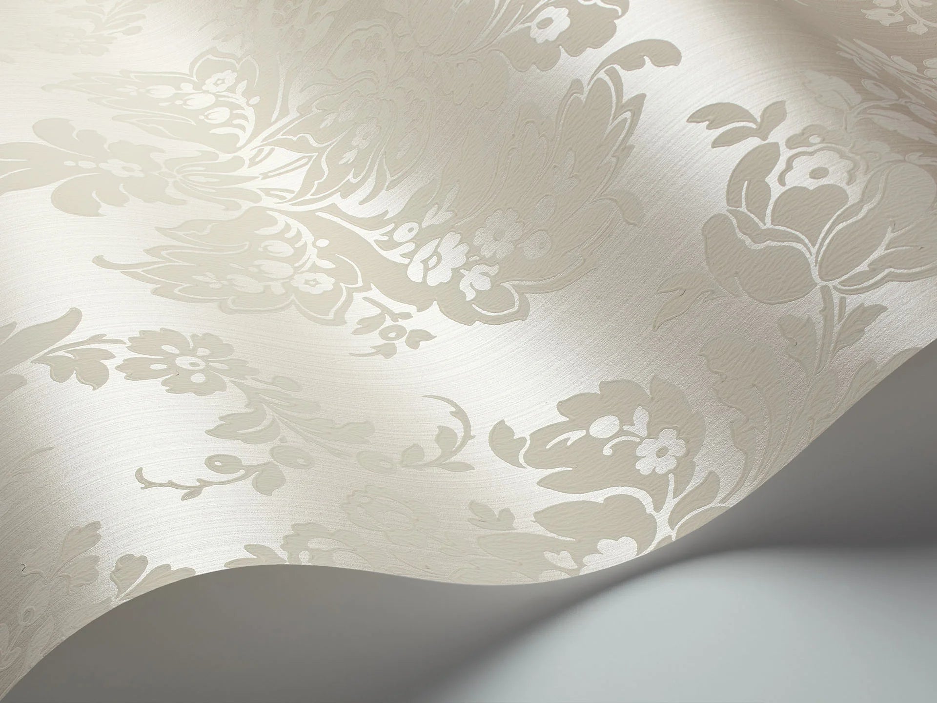 Cole & Son Mariinsky Damask Giselle, Mica Pearl
