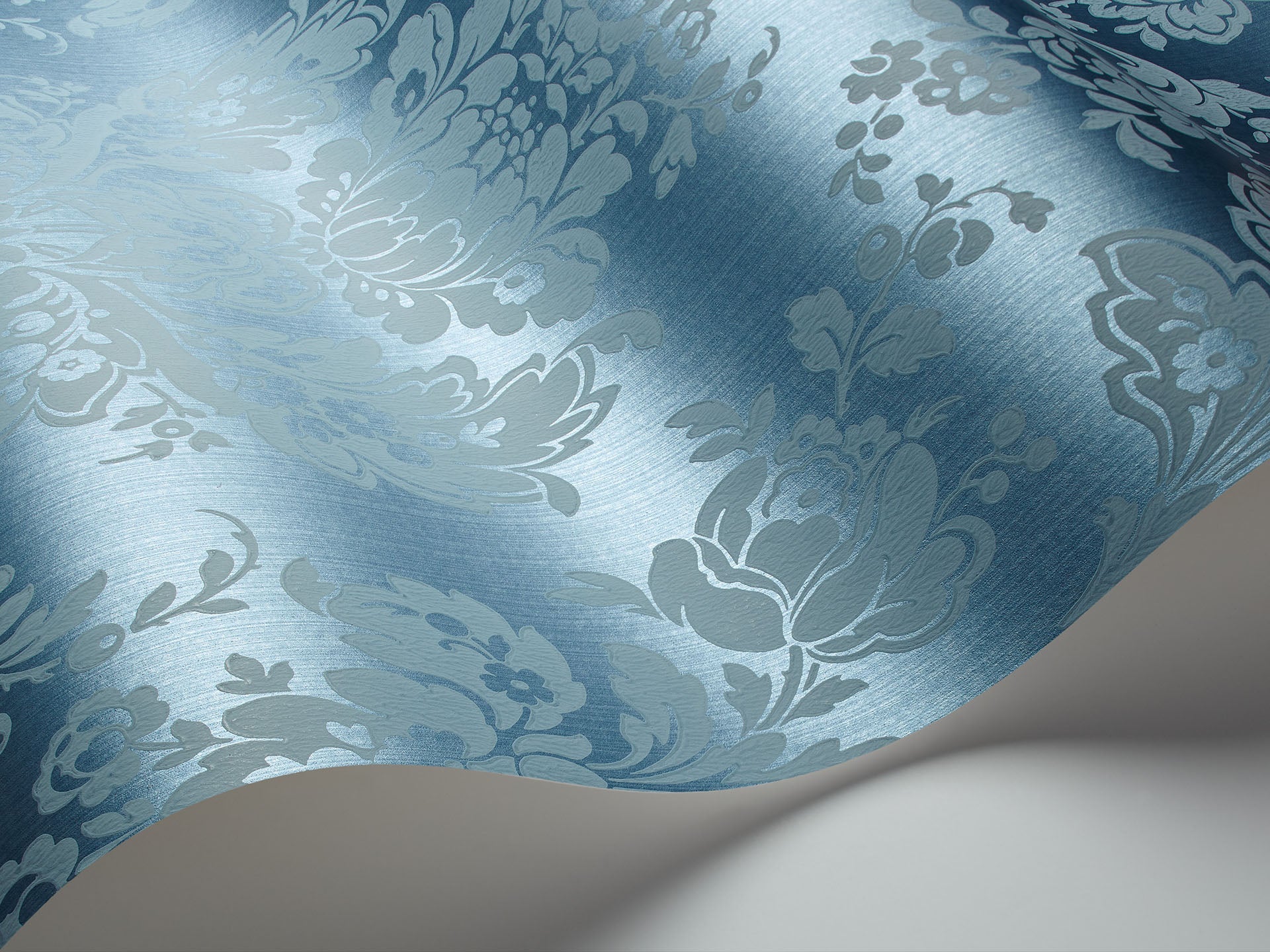 Cole & Son Mariinsky Damask Giselle, Mica Cerulean Blue
