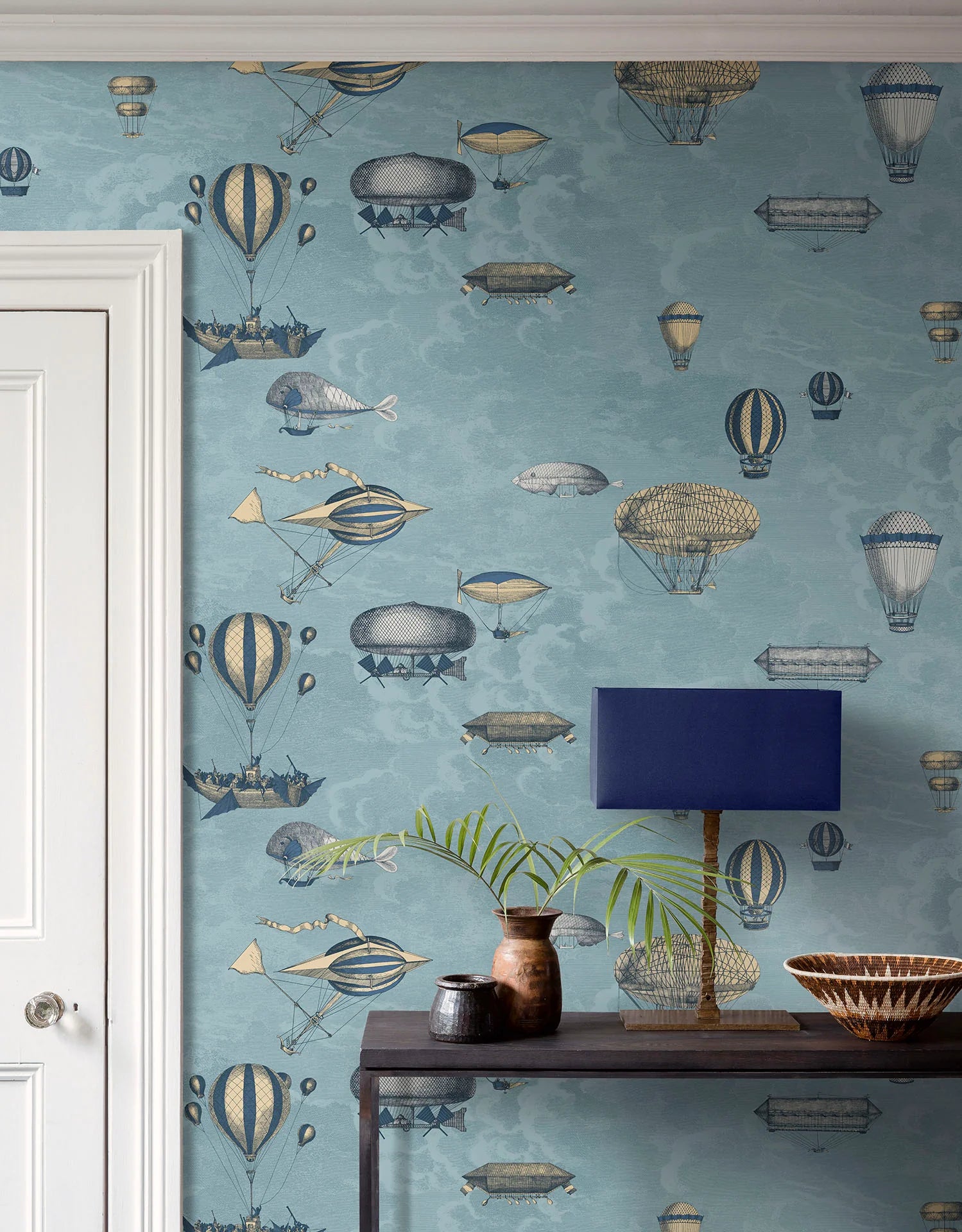 Cole & Son Fornasetti Macchine Volanti, Sky Blue & Metallic Gilver
