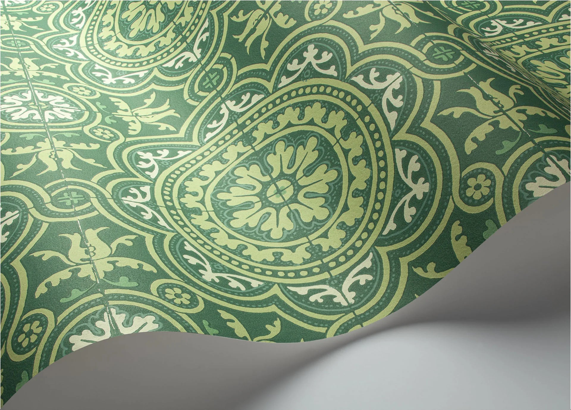Cole & Son Seville Piccadilly, Leaf Green & Mint on Forest
