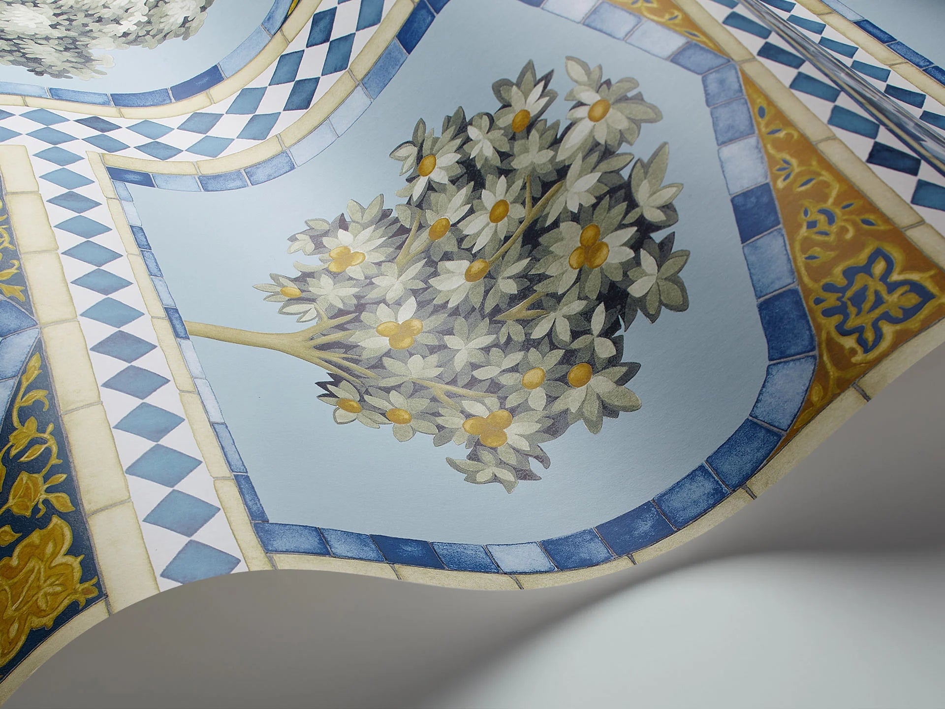 Cole & Son Martyn Lawrence Bullard, Sultan's Palace, China Blue & Ochre