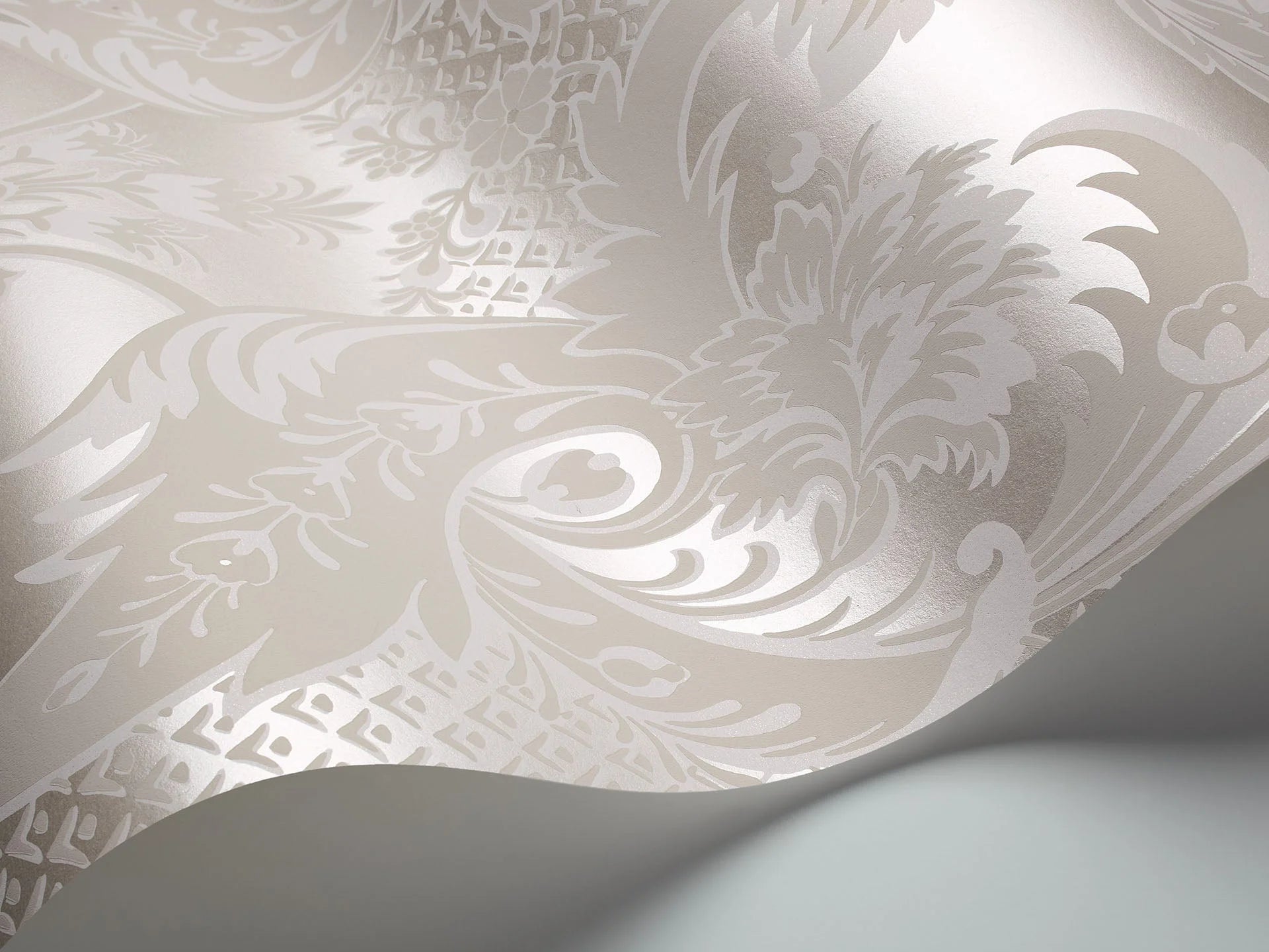 Cole & Son, Albemarie, Wyndham, Chalk & Stone on Silver Mica