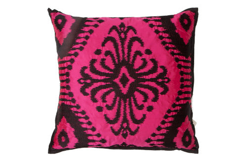 Designers Guild sierkussen Pashan Fuchsia