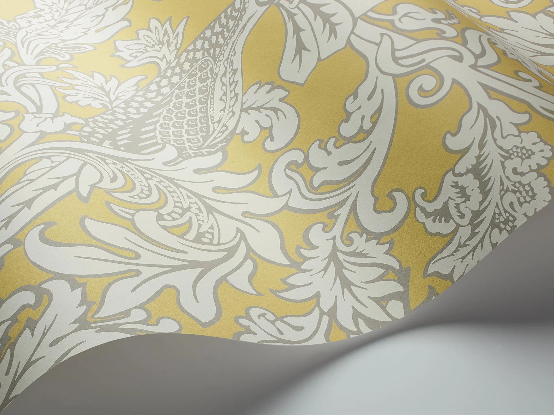 Cole & Son Mariinsky Damask Balabina, White on Yellow