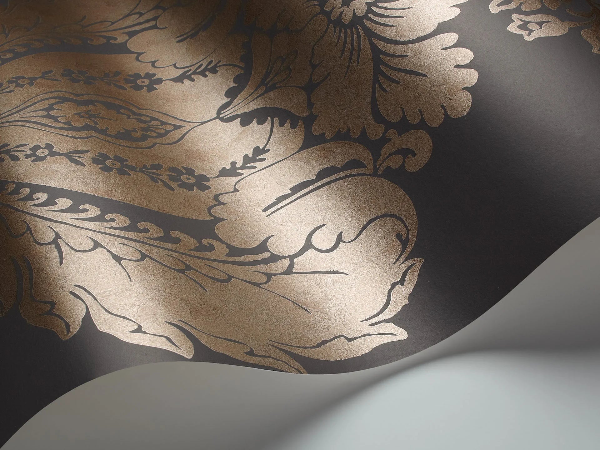 Cole & Son Albemarie, Baudelaire, Metallic Bronze on Charcoal