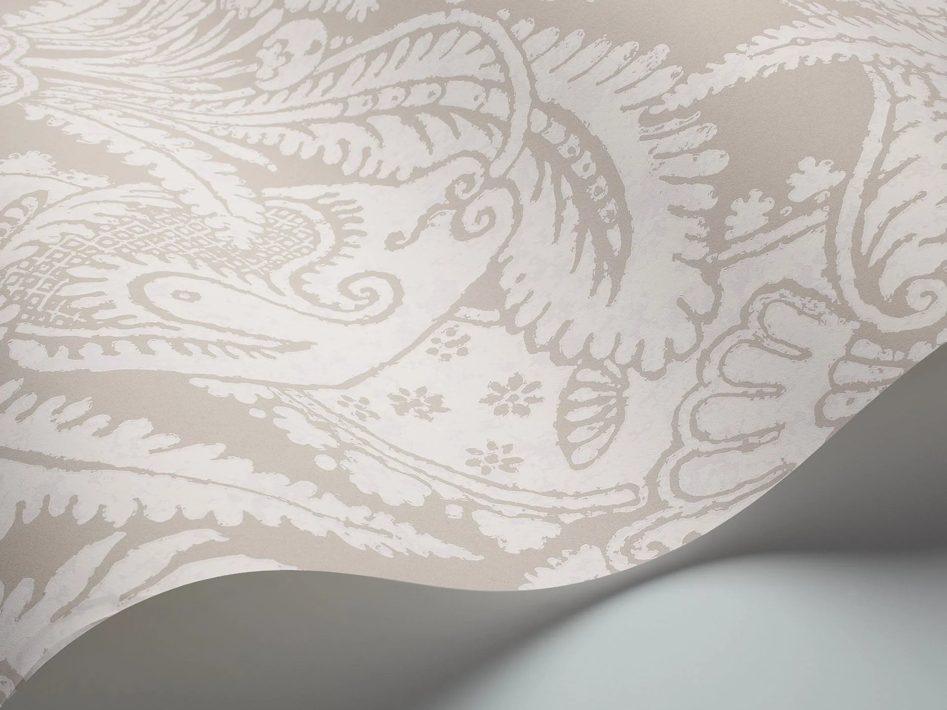 Cole & Son, Albemarie, Chatterton, Chalk on Stone
