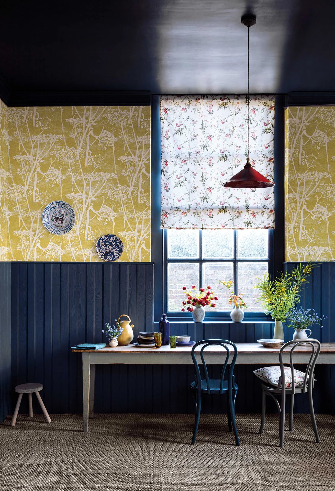 Cole & Son Contemporary Collection, Cow Parsley,  White & Chaurtreuse