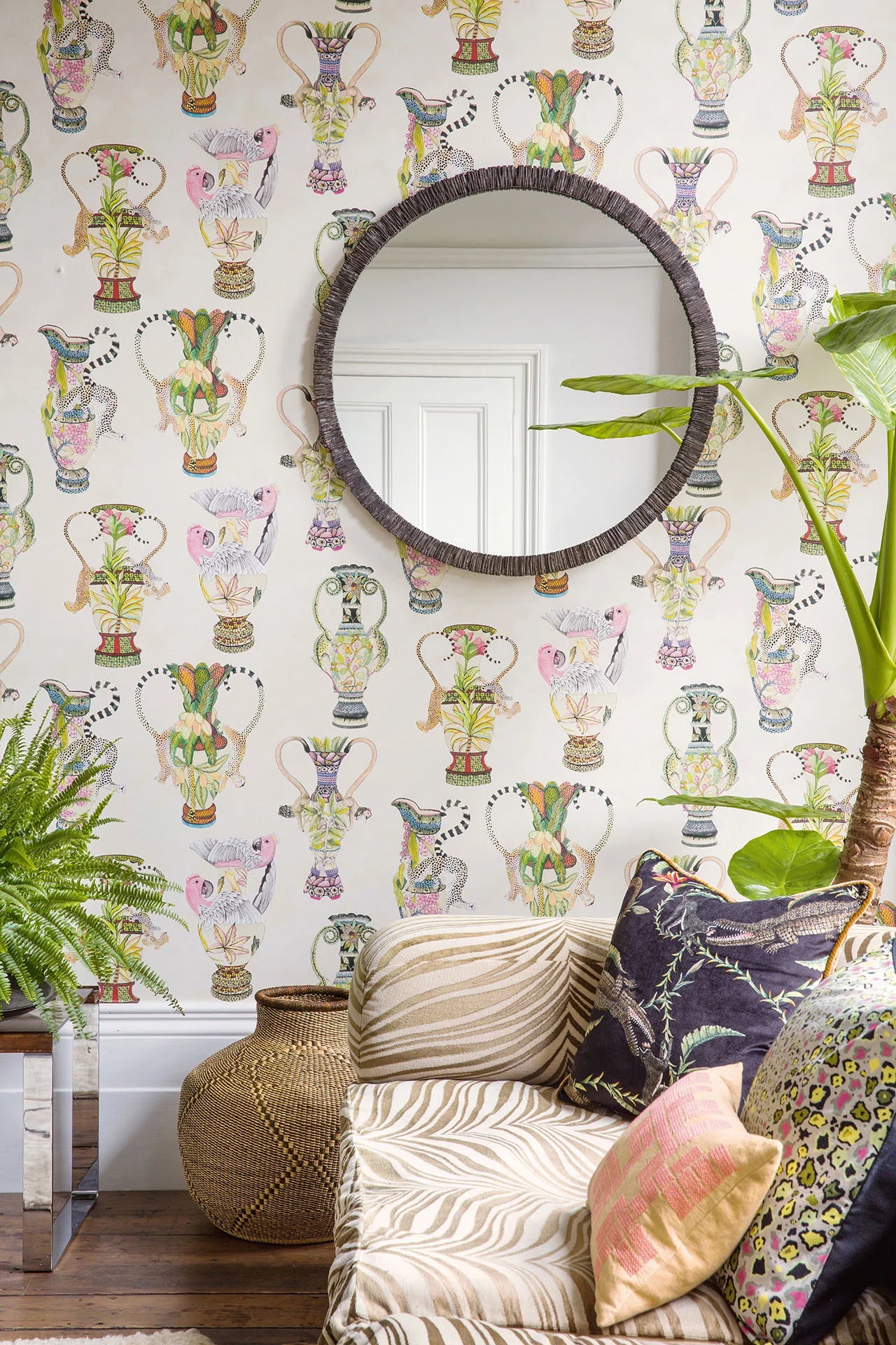 Cole & Son Ardmore Khulu Vases, Multi on Cream