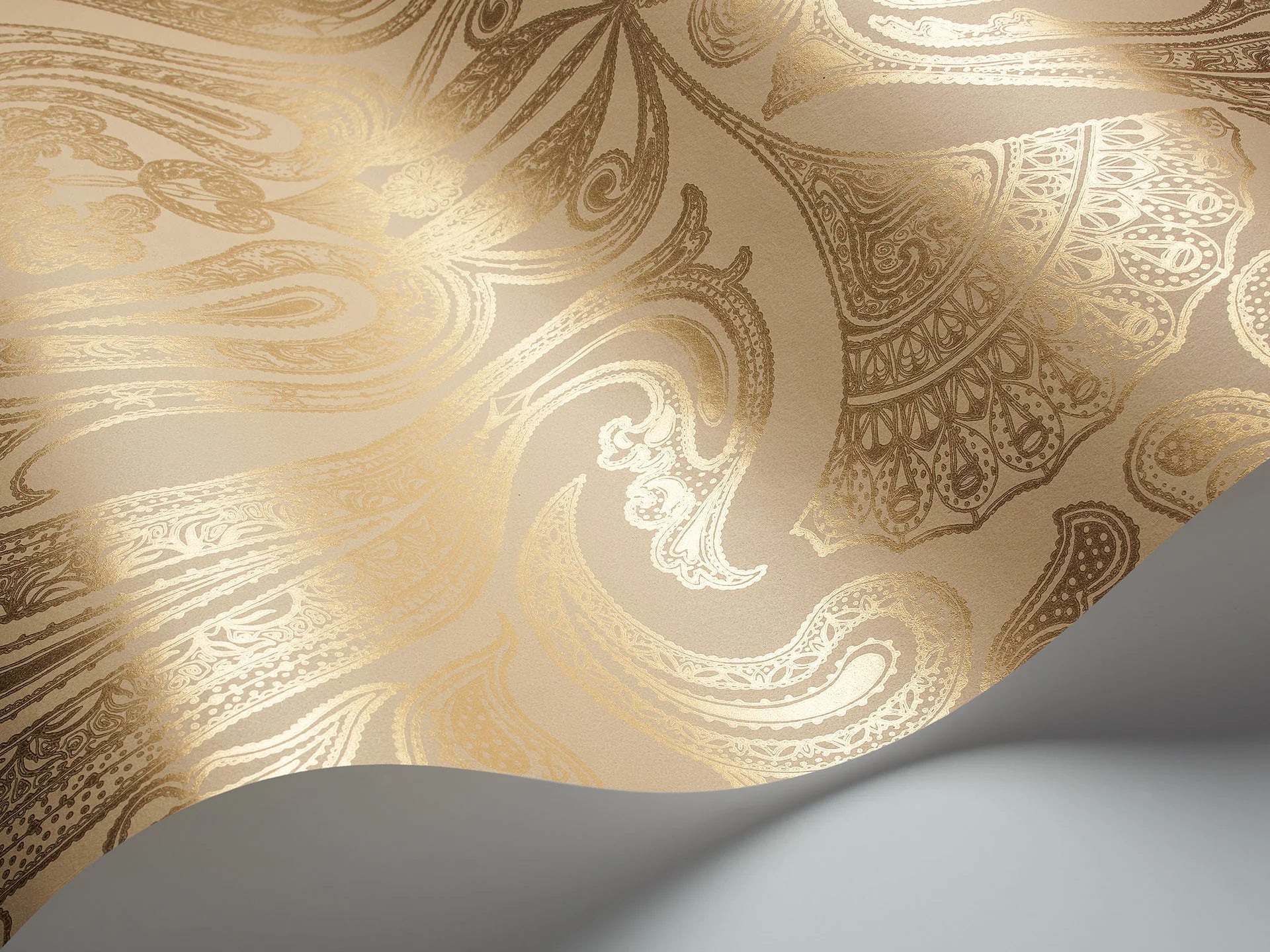 Cole & Son Contemporary Collection,  Malabar, Gold on Sand