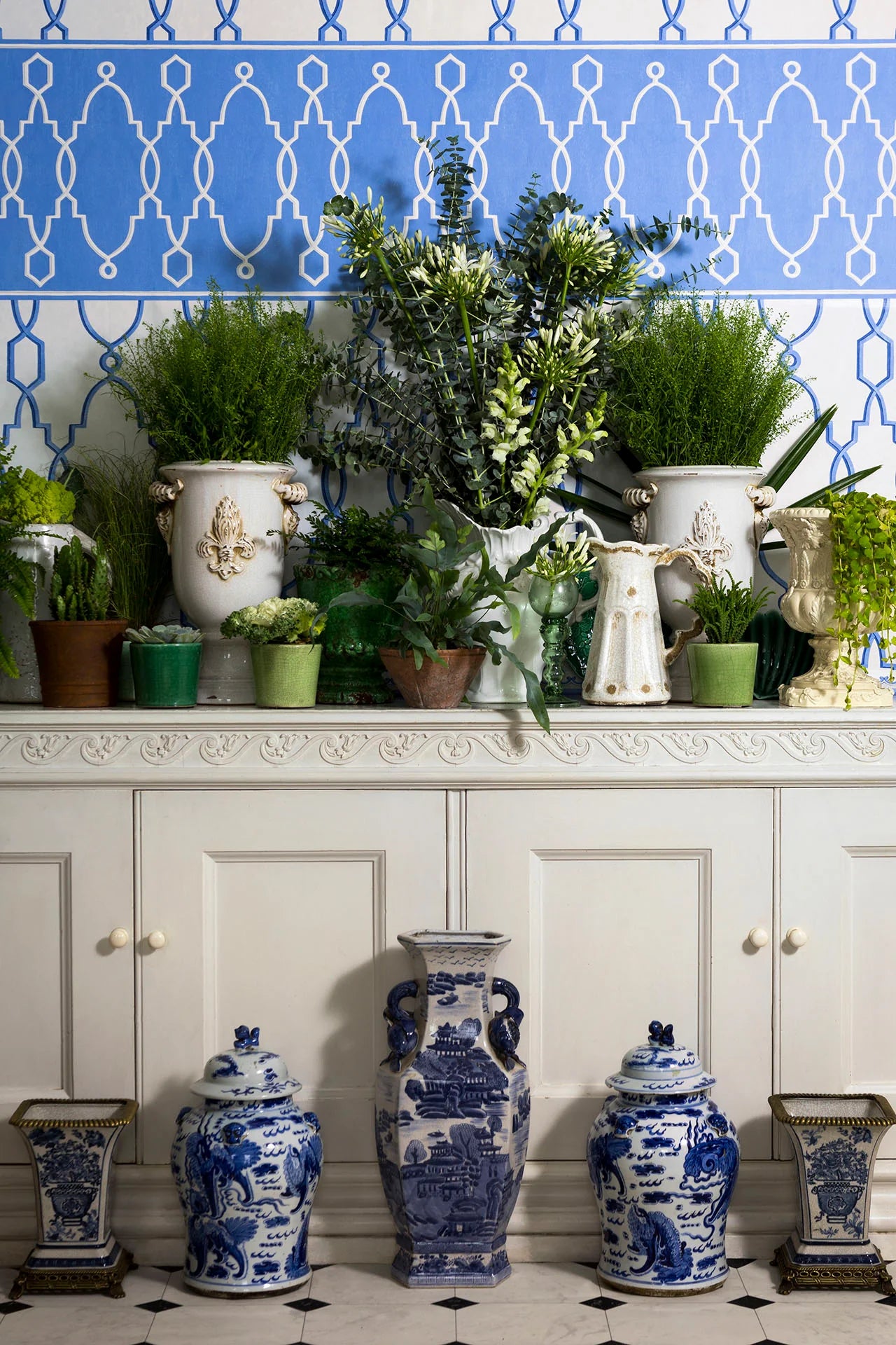 Cole & Son Folie Parterre Border, Hyacinth Blue