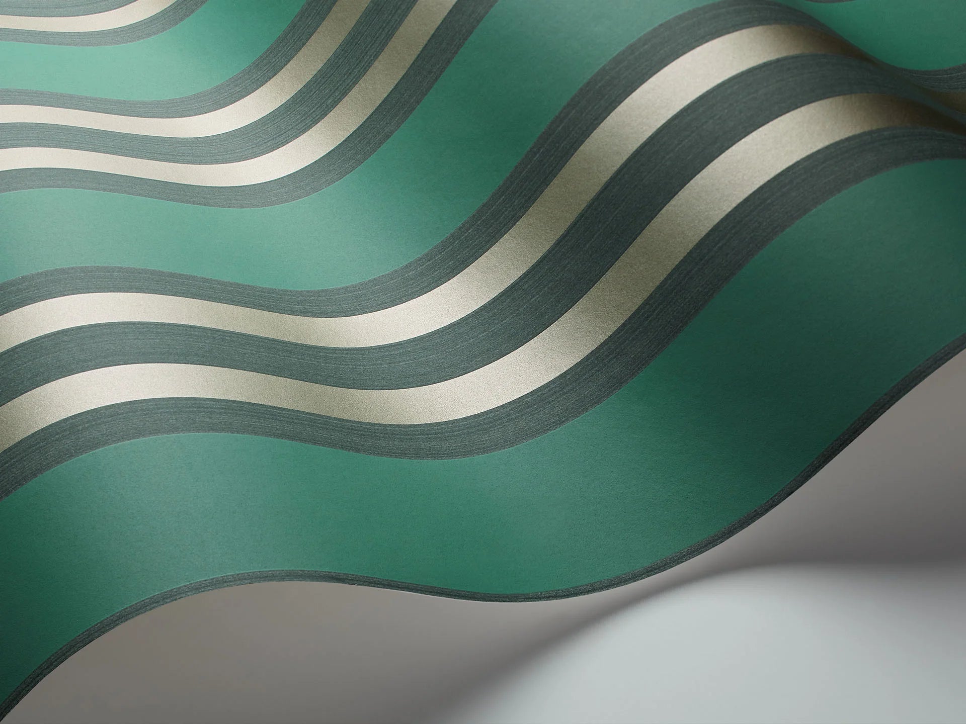 Cole & Son Marquee Stripe Polo Stripe, Viridian & Metallic Gilver