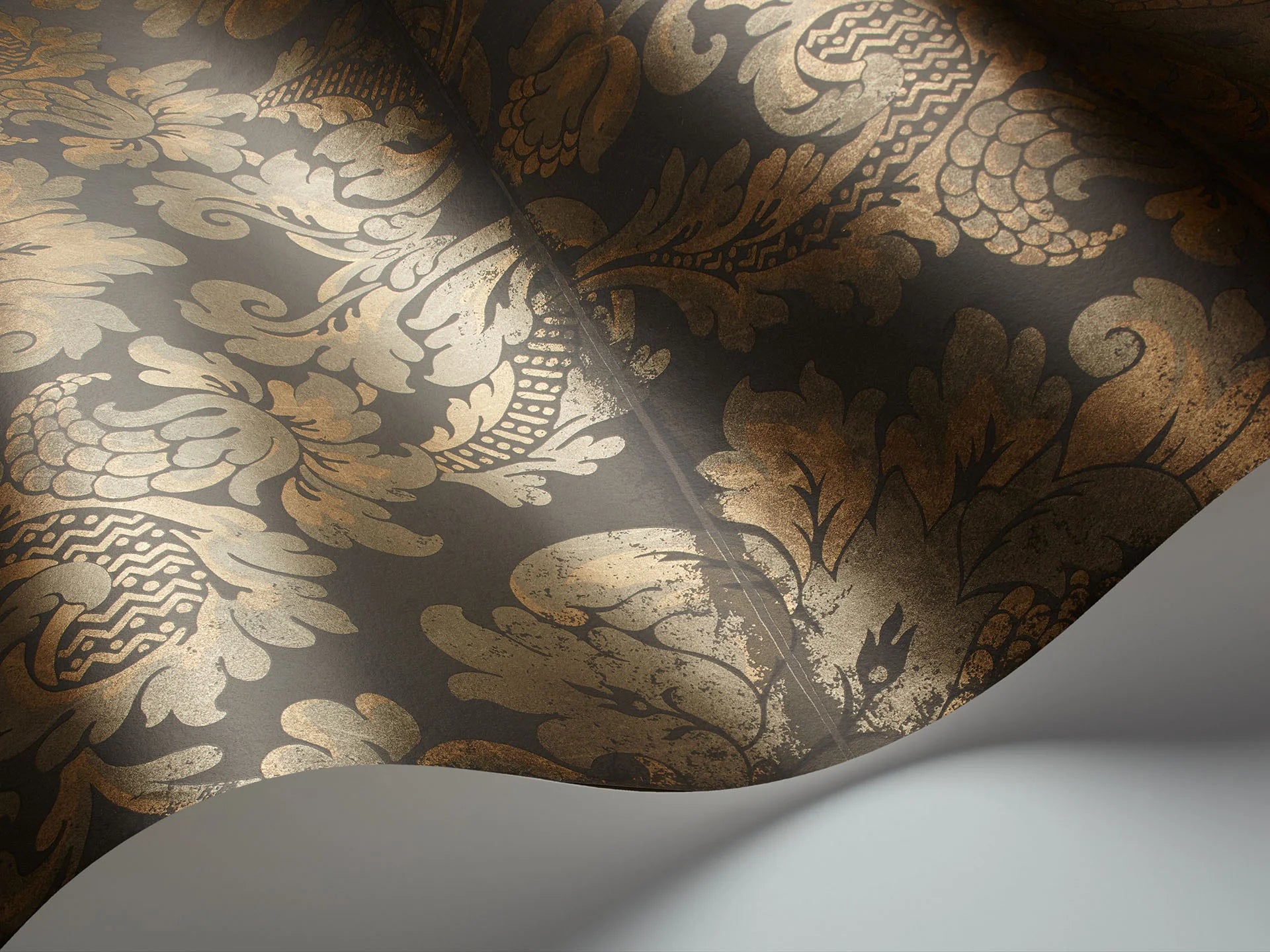 Cole & Son Mariinsky Damask Stravinsky, Metallic Bronze on Soot