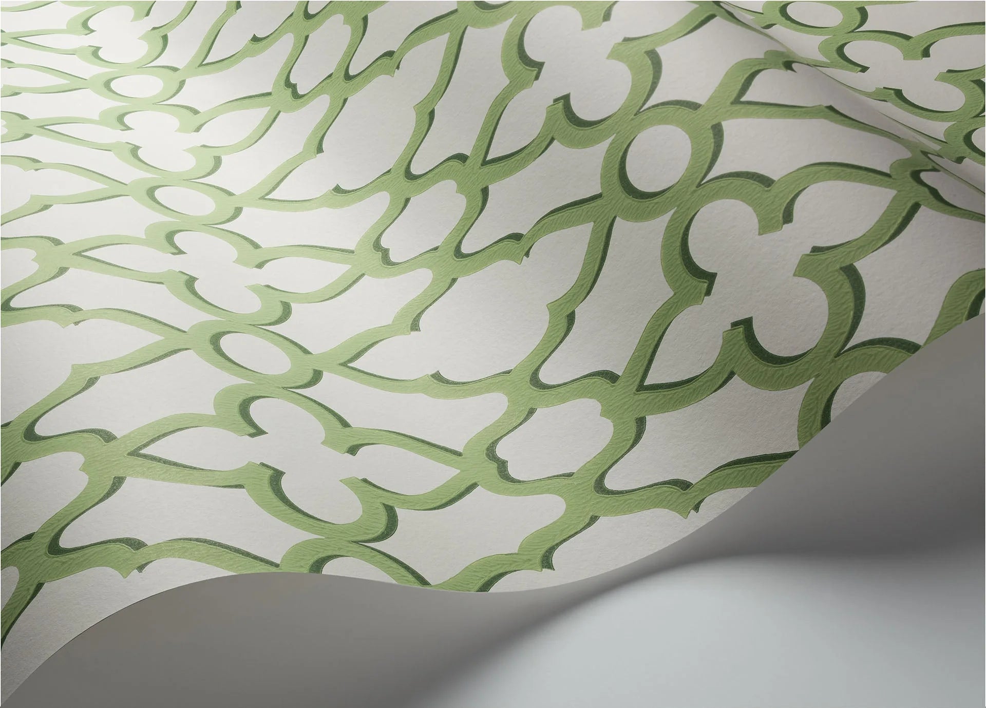 Cole & Son The Pearwood Collection.  Treillage, Leaf Green on Chalk