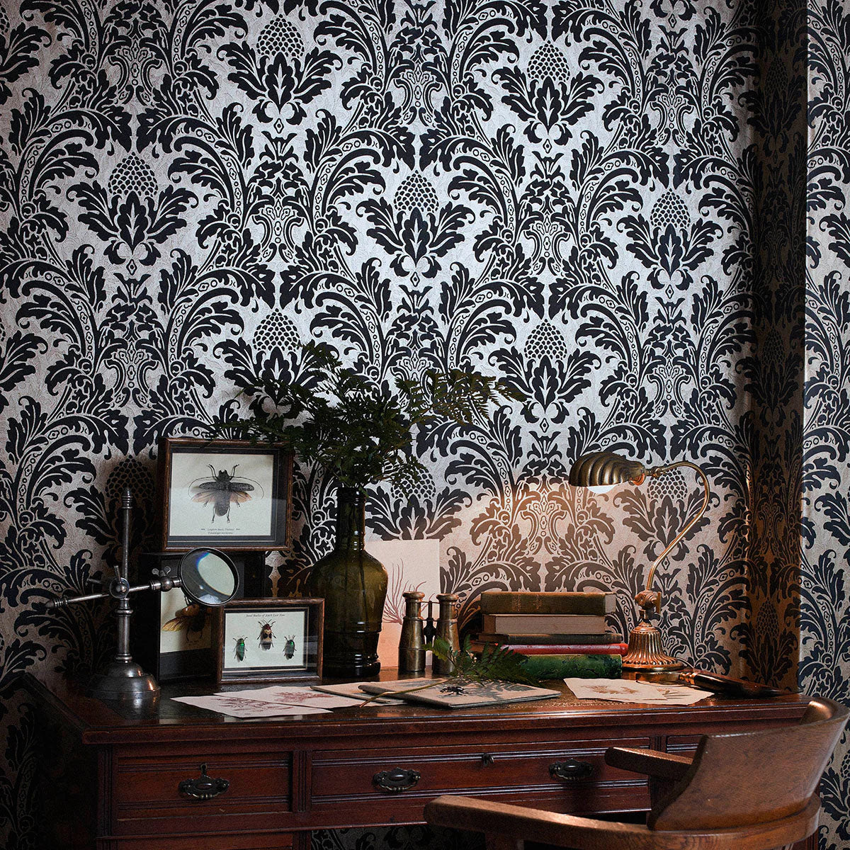 Cole & Son, Albemarie, Blake, Metallic Pewter on Charcoal